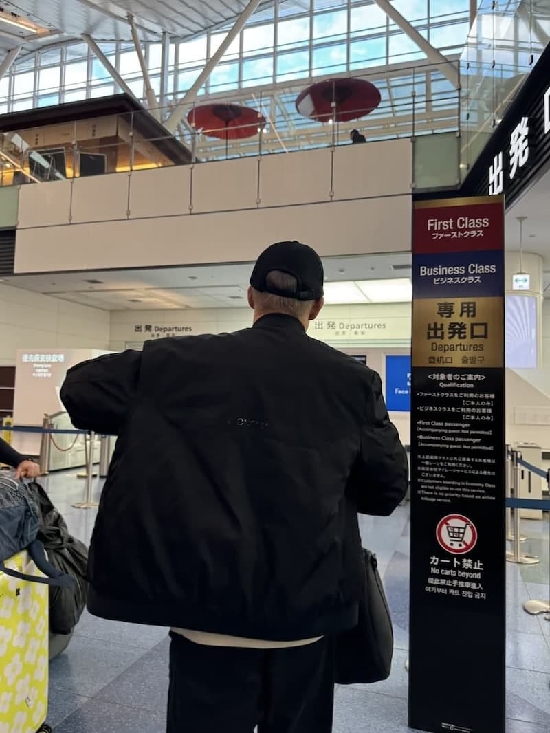 朝倉海がUFCチャンピオンに向けて出発！ファンは「ベルト持っての凱旋楽しみにしてます！」