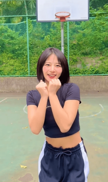 「日本のTikTokで流行りの曲〜」バスケ系インフルエンサー・すみぽん、ナイスシュートからのノリノリダンスムービーが可愛すぎる！