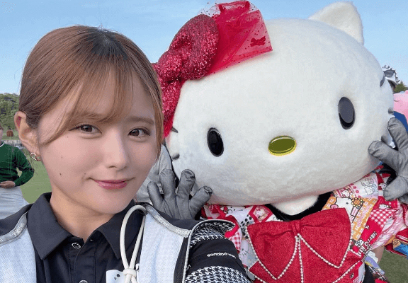 「超かわいい、キレイ」美女ゴルファー・黒木優香、キティちゃんとの2ショットがキュートすぎと話題に「可愛い過ぎるー」