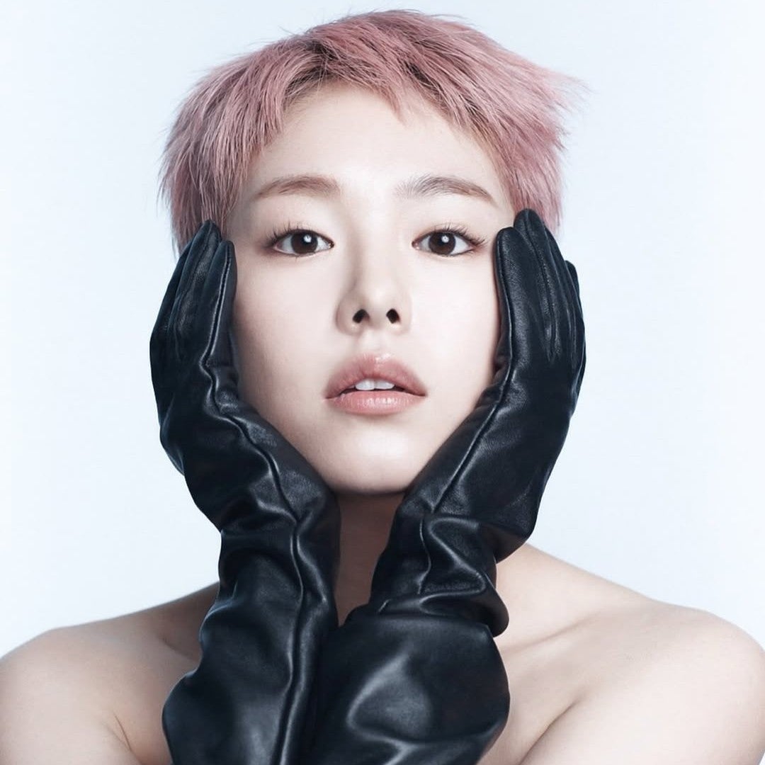 唐田えりか大変身！ピンクベリーショートのニュールックが「かっこよすぎる」と話題に