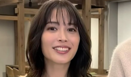 「なぜこんなに美しいのか…」広瀬アリス、シンプルすぎるオフショットが逆に刺さる！