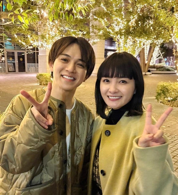 「本当にお似合い」ドラマ『ホンノウスイッチ』主演2人のラブラブ2ショットに反響