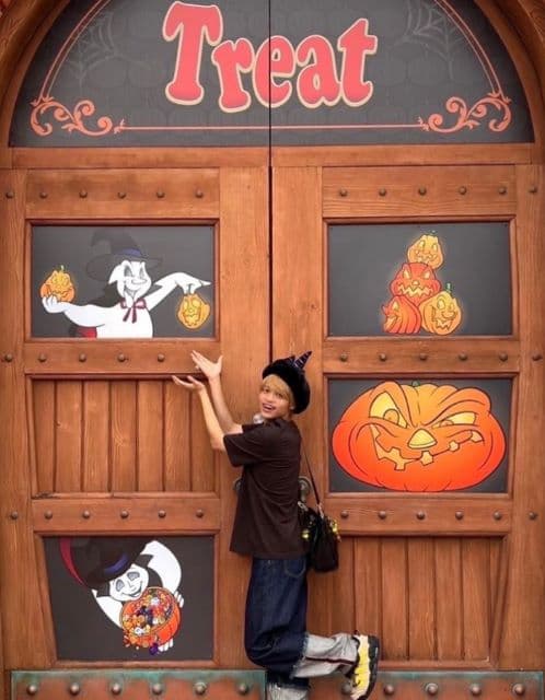 WEST 中間淳太  ディズニーを楽しみ尽くす！「Give me a treat ❤︎」