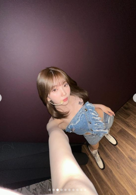 「あざとカワイイ」「手足長すぎる...」NiziUメンバーの最新ビジュにファン悶絶！