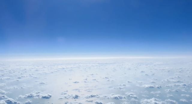 絶景すぎる！ギタリスト・MIYAVIが空からの様子を公開