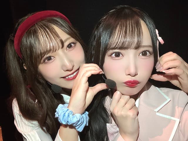 「やっぱ最強だよ」アイドル 鈴木瞳美の制服衣装ショットにファンから絶賛の声