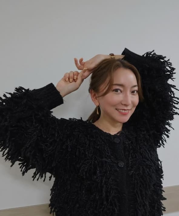 有名コメディアンの妻〇〇が「講演会ってやっぱり楽しい！」雨の中お集まりに感謝と私服コーデ紹介