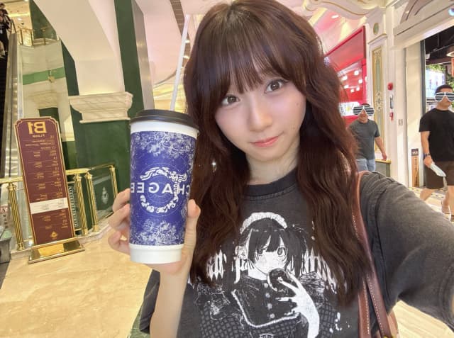 グラビアアイドル・伊織もえが上海イベントを遊びつくす！