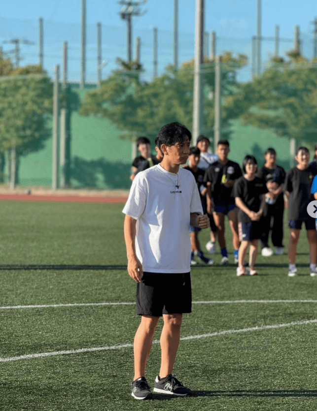 アンタッチャブル柴田、サッカー部とのPK対決を報告—ファンからは「カッコいい」の声続々