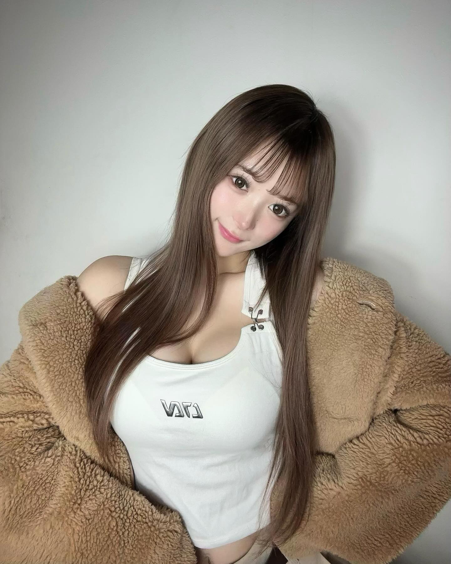 モデル・聖菜 スタイル抜群の肌見せショットを公開！ファン「スタイル抜群美人美しい😍」