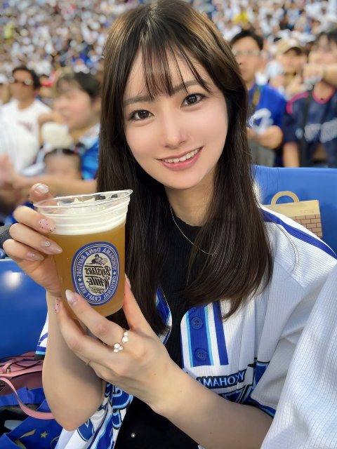 元ベイスターズチア美女、「初めてのオールスター現地観戦」で見せた可愛すぎるスマイルにファン歓喜！