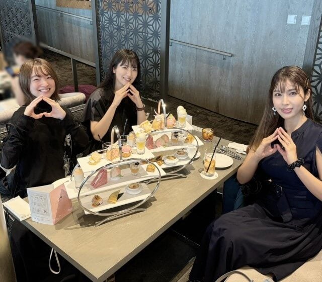 「魔力に溢れた御三方…」石川由依ら美人声優＆歌手3人が優雅にアフタヌーンティーを満喫