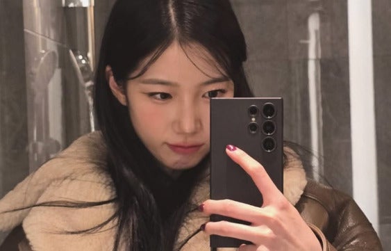 LE SSERAFIM・カズハ 貴重なウィンクショットにファン歓喜