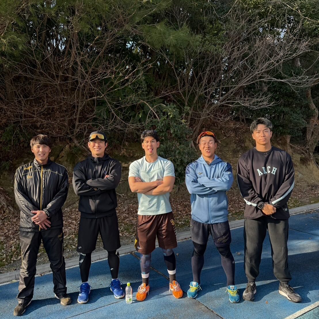 福岡ソフトバンクホークス・栗原陵矢が2025年の自主トレ完了を報告