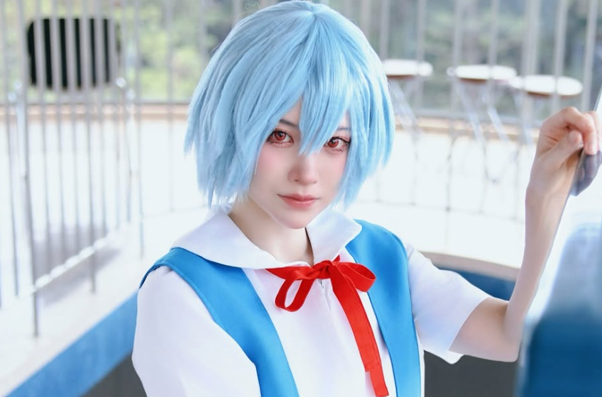 プロボクサー×コスプレイヤーCure TaKaNa、綾波レイ姿で“心に響く名セリフ”を再現