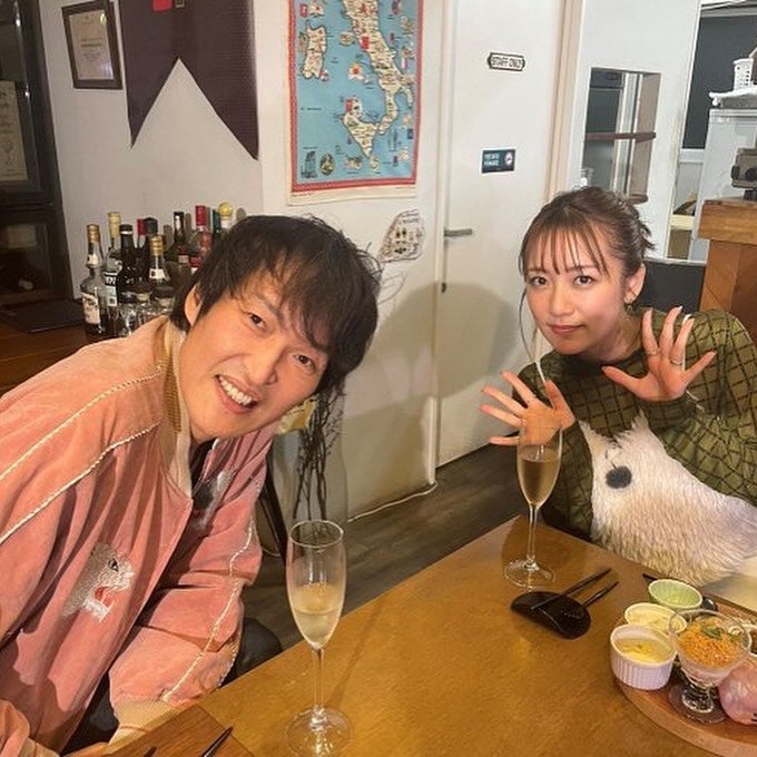 高橋みなみ、「千原ジュニアのヘベレケ」のオフショットを公開！