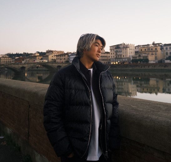 プロサーファー・五十嵐カノアがイタリアを満喫