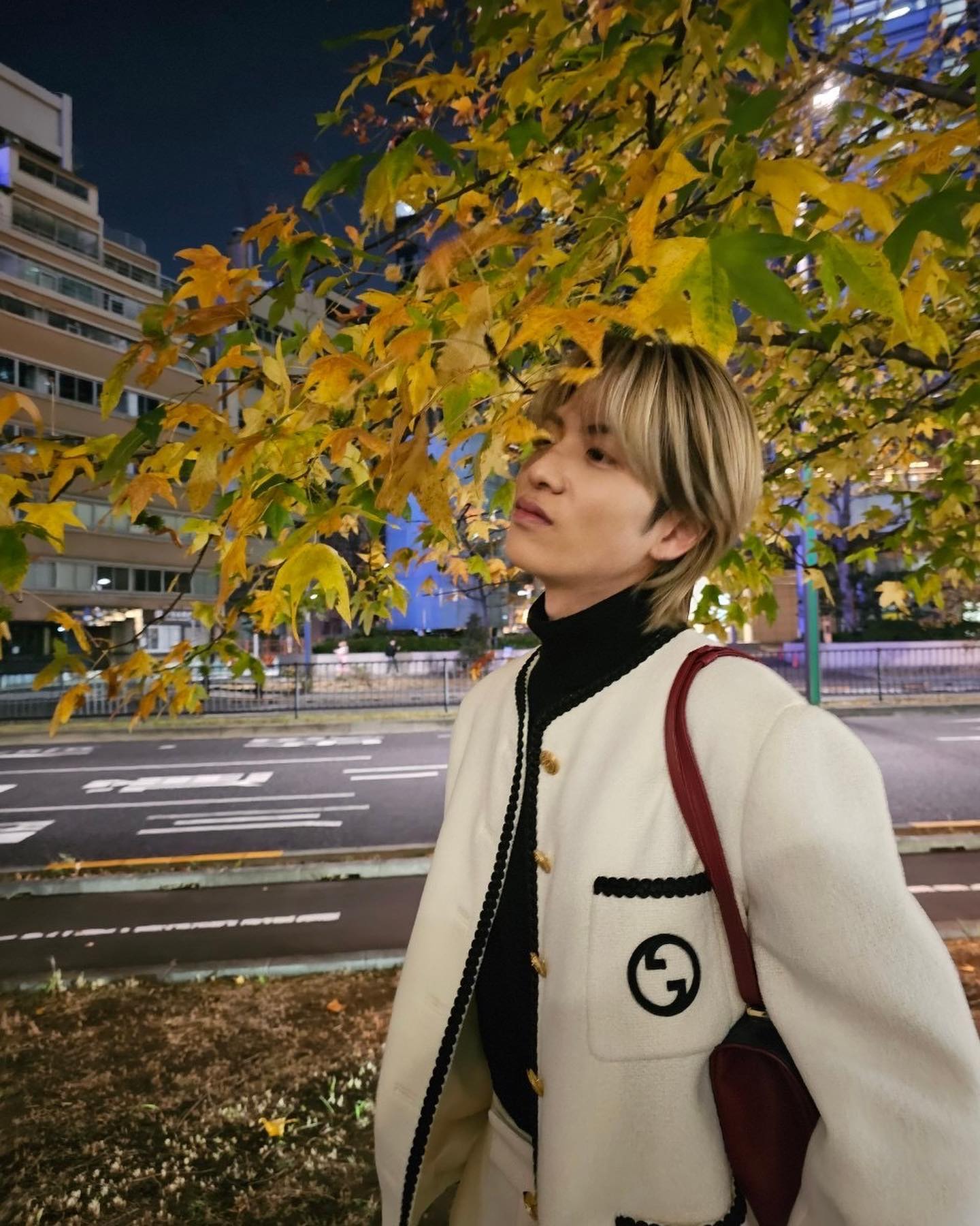 志尊淳 高級ブランドGUCCIのローファーを着用した最新ショットを公開💖