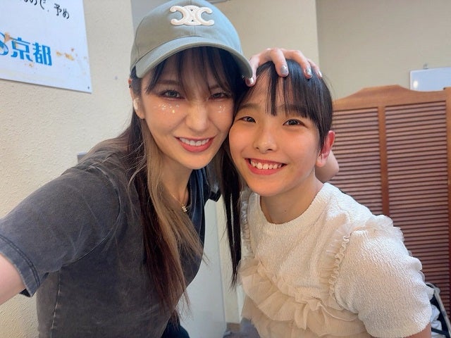 「ねえ…〇〇って知ってる？」美女プロレスラー・上福ゆきが後輩の若さにビックリ!?目つぶし&仲良し2ショットも公開