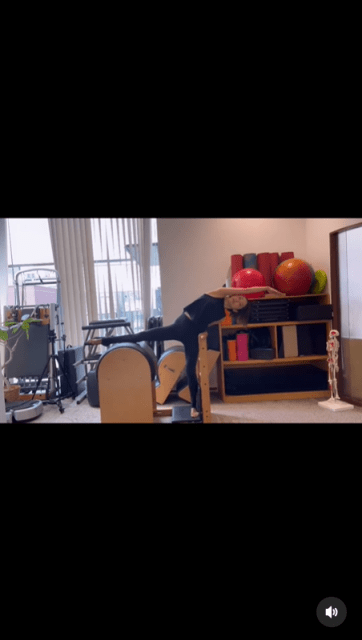 中村アン「スパルタ先生」指導のピラティス動画が美しいと話題！