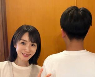 堂真理子、家族で美容院へ　息子の成長に驚き「身長差がすごい！」