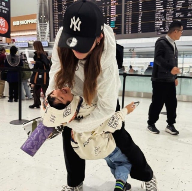 「成功を宇宙イチ応援してる」つるの剛士の娘が異国の地へ旅立ち！