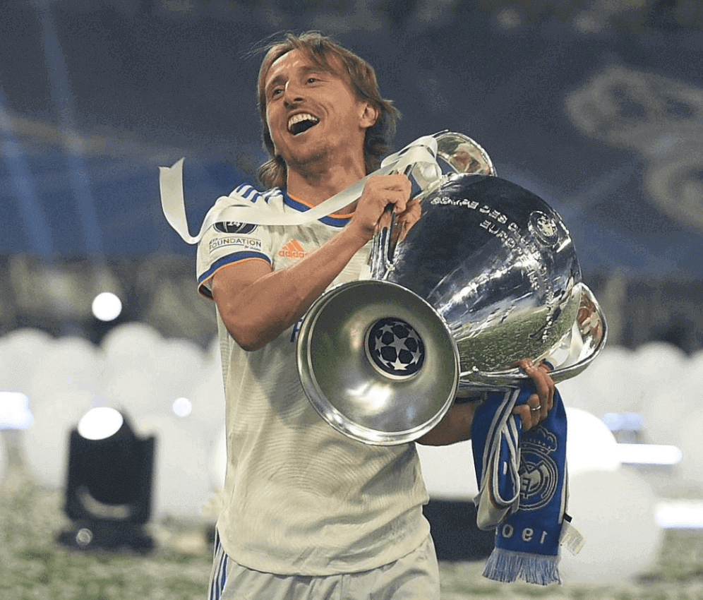 モドリッチ、ACミランから単年契約のオファー！ロマーノ氏が報道