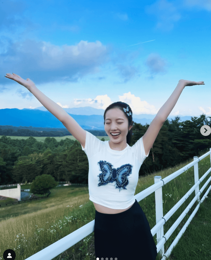 本田真凜　超ミニボトムスコーデを披露！