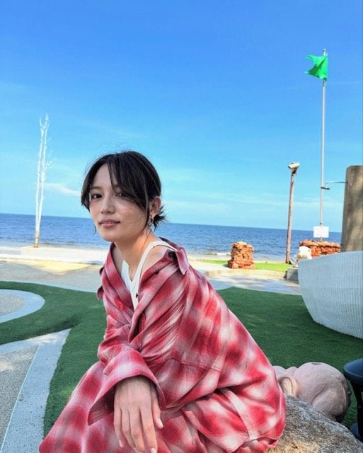 川口春奈、タイでの笑顔ショットを公開　「相変わらず魅力的」の声続々