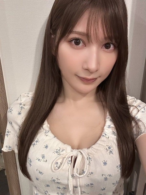 「いつも以上にかなりお綺麗」人気グラドル・雪平莉左の新ヘアカラーショットにファンから反響