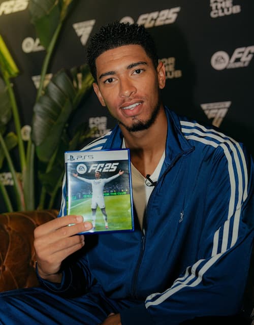 ベリンガム FC25の表紙を飾る！
