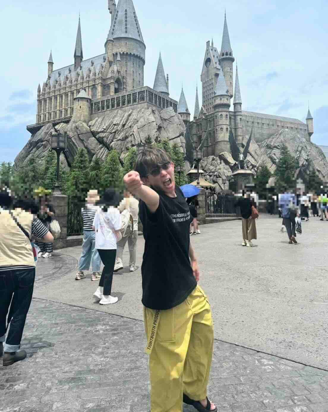 「USJに来たので全力でエクスペクト・パトローナムした」松丸 亮吾 のUSJショットが話題に