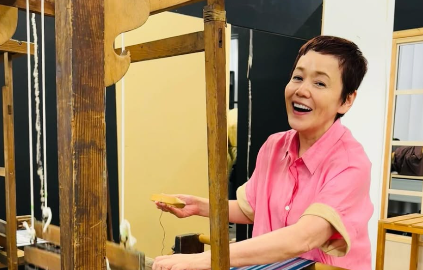 「ヒルナンデス！」出演＆稽古合間に機織り体験　大竹しのぶの“濃密1日”密着