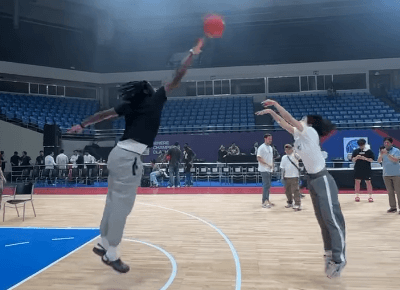 「こんな大きい選手を目の前に…」バスケ美女タレント、圧倒的身長差の選手を前に3Pシュートを炸裂させる！