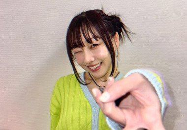 須田亜香里、「ギャル風Y2Kファッション」に挑戦！ファンから絶賛の嵐！！