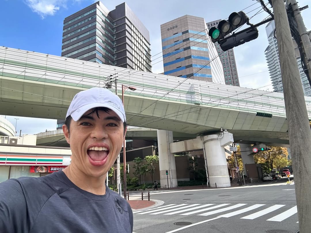 「全国を飛び回る愛の伝道師」東京マラソン出場芸人、出張先でも朝ランは欠かせない！？