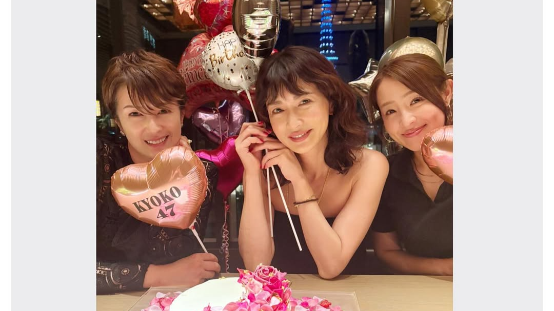 「京ちゃんの誕生日」吉瀬美智子が投稿　大沢あかねとの仲良し3人ショットが話題に