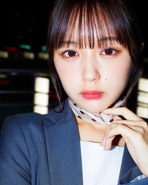 なえなの 貴重なスーツ姿を披露😍