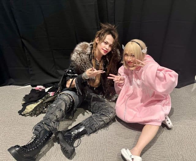 「地雷系女子キリちゃん」KAT-TUN上田竜也と鬼龍院翔の2ショットが美男美女すぎる？！