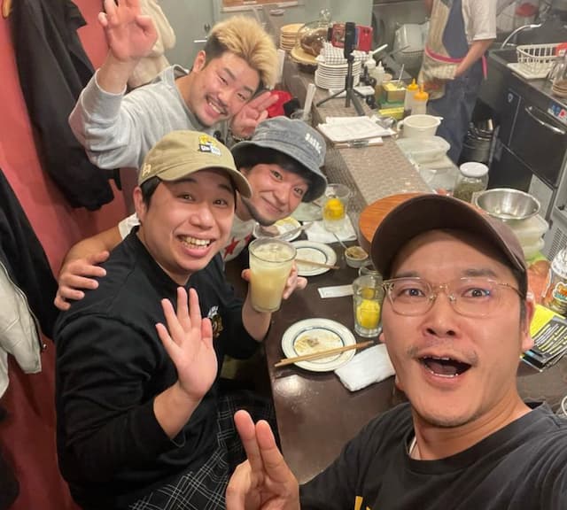 霜降り明星せいや　隣人橋本をねぎらい大阪飲み！