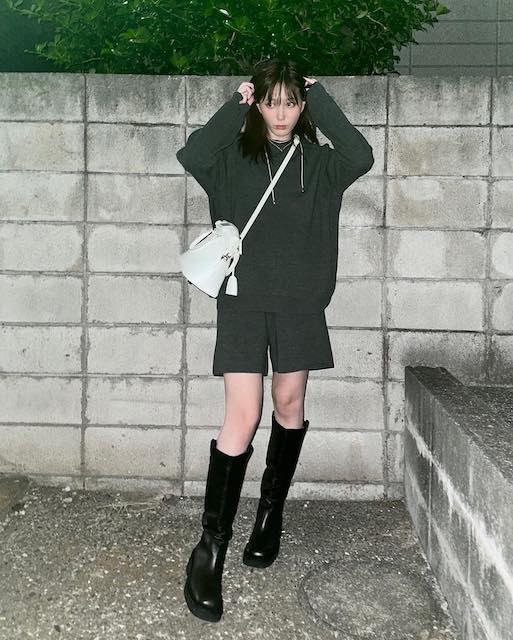 本田翼が美脚ショット披露✨ハロウィンは興味なし？「うんそっかハロウィンか〜」