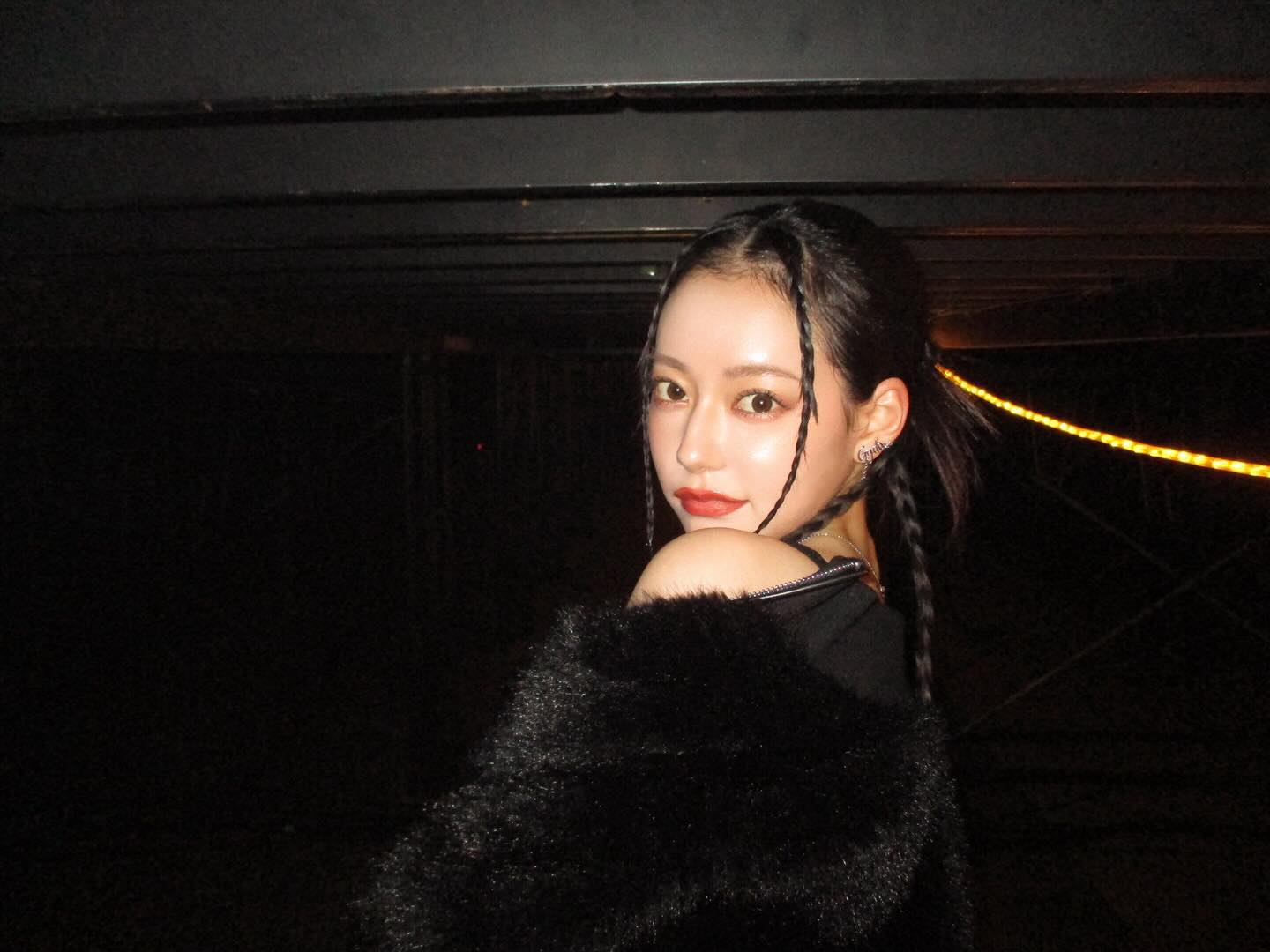 なごみ、GirlsAwardの写真を投稿！黒も白も似合いすぎると話題に...💕