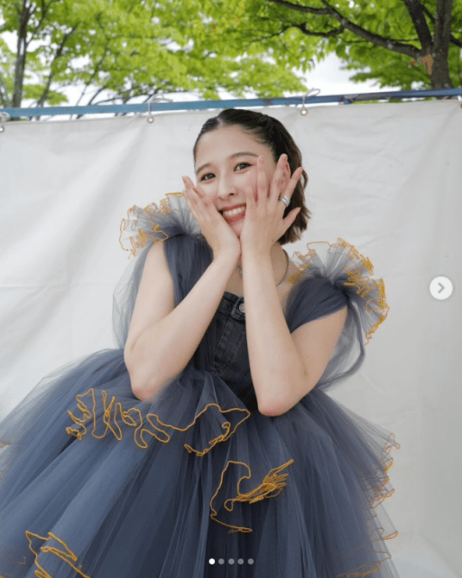 ももクロ玉井詩織「秋色ふわふわドレス」姿に「可愛すぎ」の声