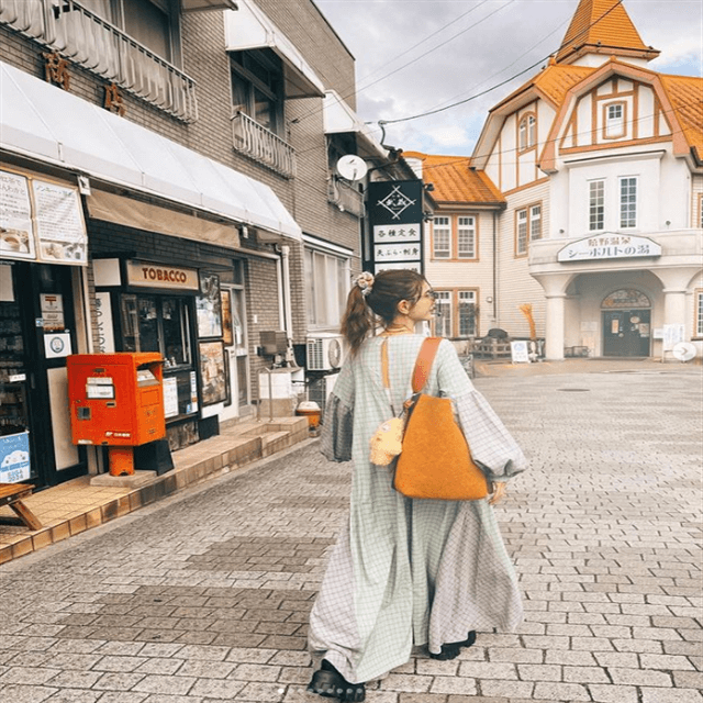 スザンヌが佐賀と熊本を謳歌！自然・レトロな街並みに映える”豪華なフォト集”を公開