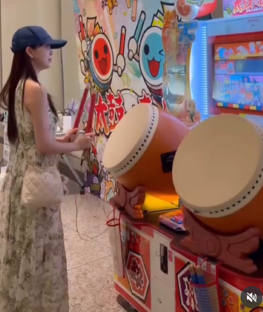 バチを振る姿が可愛すぎ！元乃木坂46・堀未央奈 太鼓の達人で大暴れ！？