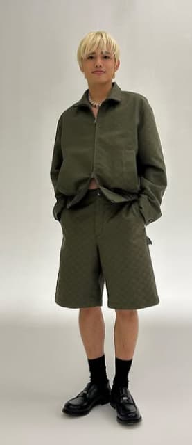 timelesz・篠塚大輝 BAILAのオフショットを披露！立ち姿がかっこ良すぎる！