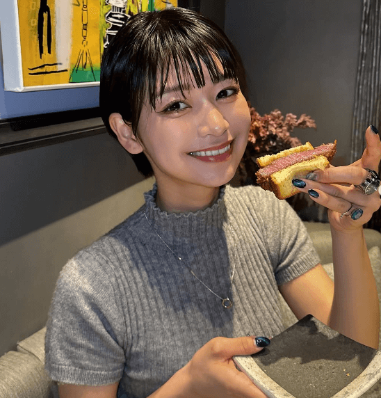 「何か凄いな！」道産子美女グラドル、友人の焼肉店へIN！”映えすぎ肉ショット”にファン驚愕「キャビアにはウオッカ」