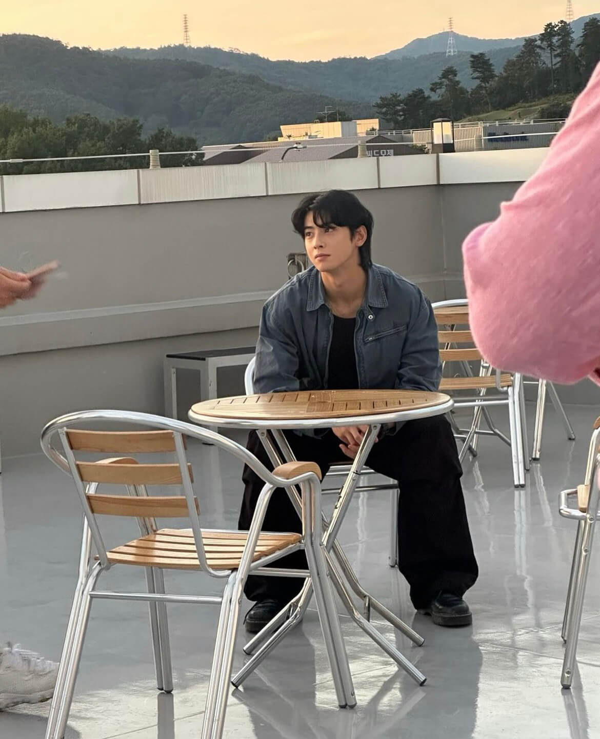 ASTRO・チャウヌがドラマのオフショット公開