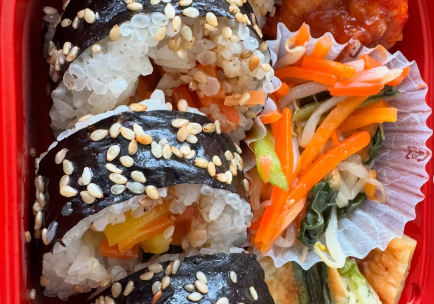 「ウ・ヨンウか！？」小沢仁志、“朝からキンパ弁当”で野球観戦モード全開！