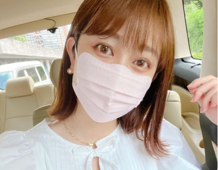 💛菊地亜美さんがカラコン使用で「目が派手派手😱」